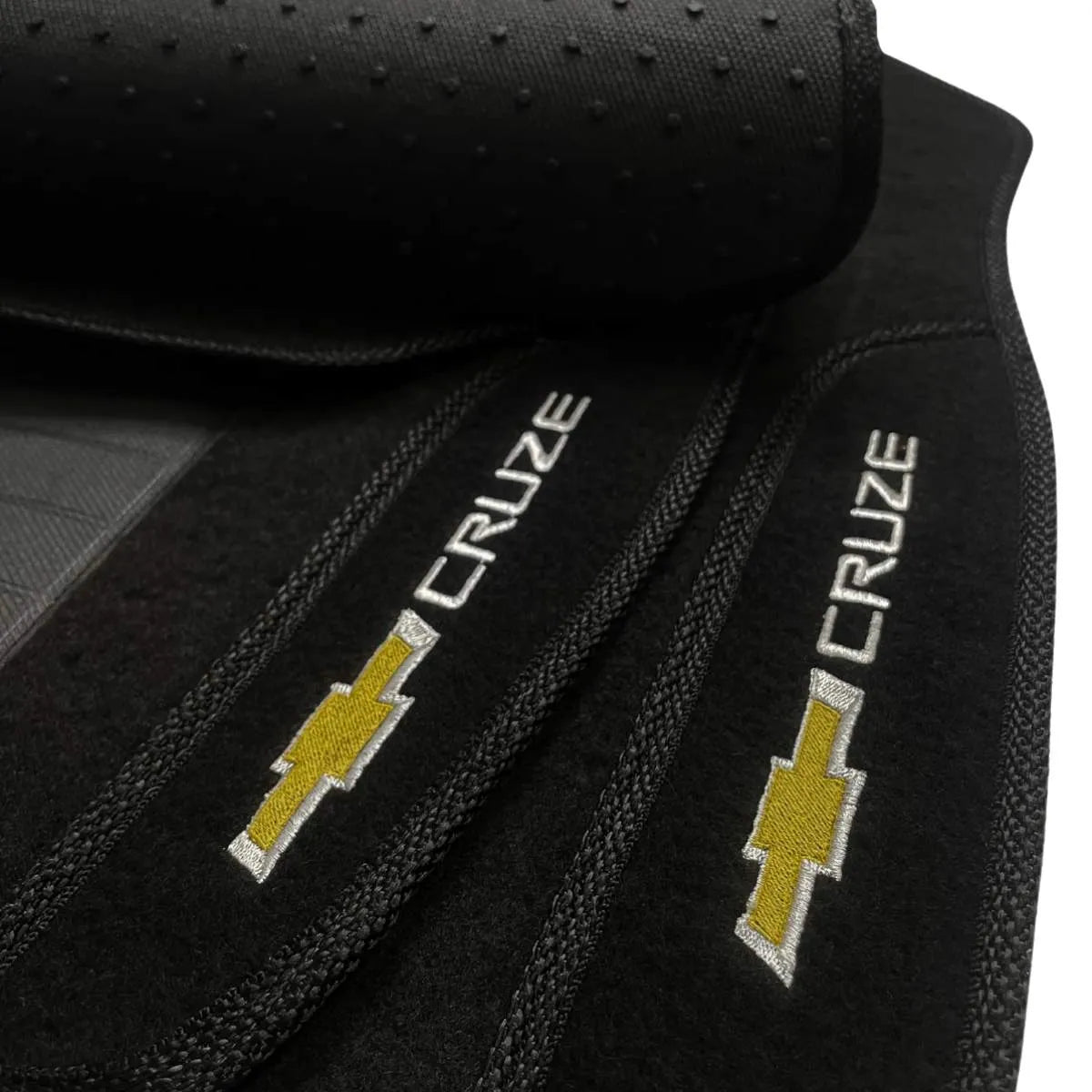 KIT TAPETES CARPETE PORTA MALAS + INTERNOS CRUZE 2017 A 2023