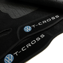 Carregar imagem no visualizador da galeria, TAPETE CARPETE T-CROSS 2018 A 2024 PRETO BORDADO 3 PEÇAS