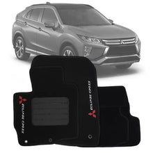 Carregar imagem no visualizador da galeria, TAPETE CARPETE MITSUBISHI ECLIPSE CROSS 2019 A 2023 PRETO 5 PEÇAS