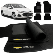 Carregar imagem no visualizador da galeria, TAPETE CARPETE CRUZE 2017 A 2023 PRETO 4 PEÇAS

