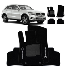 Carregar imagem no visualizador da galeria, TAPETE CARPETE MERCEDES GLC 2015 A 2022 PRETO 4 PEÇAS
