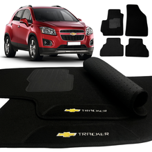 Carregar imagem no visualizador da galeria, TAPETE CARPETE TRACKER 2014 A 2019 PRETO 4 PEÇAS

